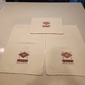 VOHANN EMBROIDERED SOUTHWESTERN AZTEC Cream GOLD HAND TOWELS SET Of 3 16X24 USA